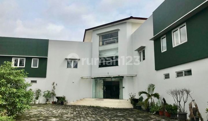 Bintaro Area Office Building Complete Facilities Bintaro Area Office Building Complete Facilities