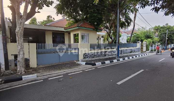 Rumah Klasik Murah Lokasi Strategis Menteng, Jakarta Pusat Rumah Klasik Murah Lokasi Strategis Menteng, Jakarta Pusat