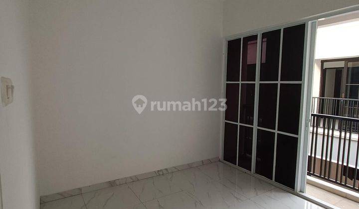 Brand New Rumah Siap Huni dalam Cluster Baru di Bintaro  2