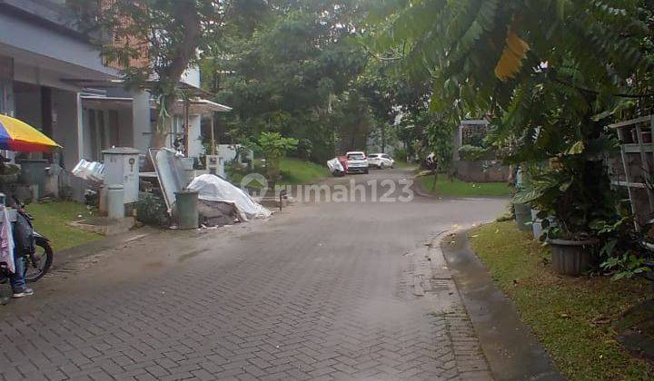 Dijual Rumah 2 Lantai di Emerald Bintaro Sektor 9 2