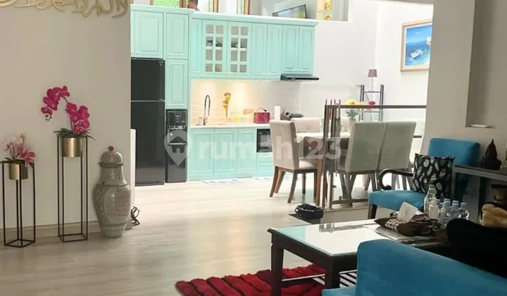 Dijualrumah Cantik Bagus dan Siap Huni di Cluster Kebayoran 2