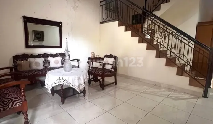 Nice House in Bintaro South Jakarta Near MRT Access 2