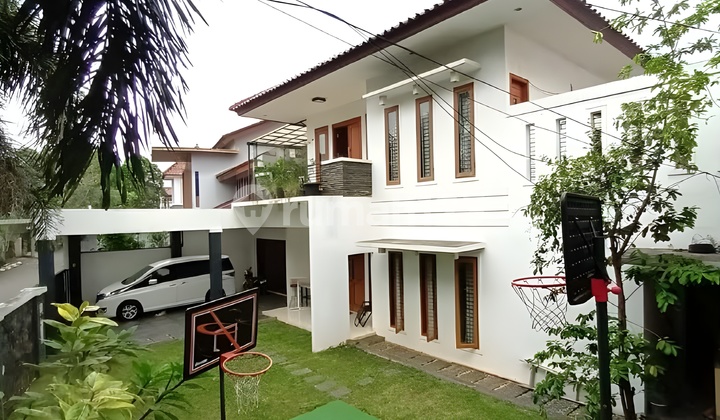 Rumah Bagus Cantik di Bintaro Jaya Sektor 1 Rumah Bagus Cantik di Bintaro Jaya Sektor 1