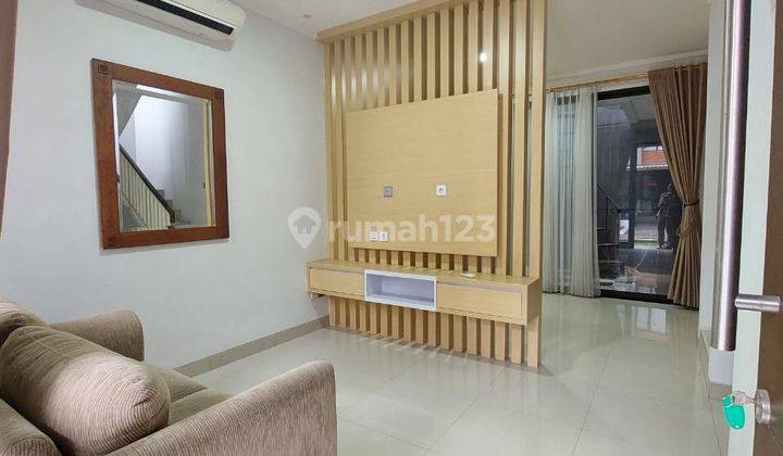 Dijual Rumah Modern Minimalist di Lingkungan Nyaman Kebayoran Bintaro 1