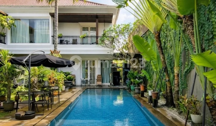 Modern Tropical Style House, Hook Position, Private Pool Available