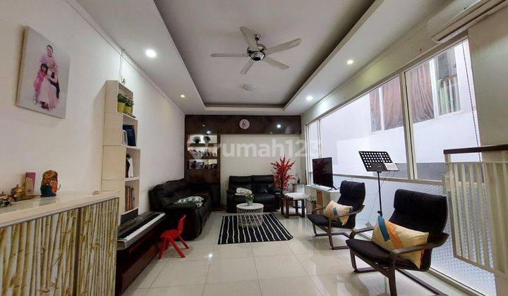 Dijual Rumah Cantik 2 Lantai di Lingkungan Nyaman Bintaro Sektor 7 1