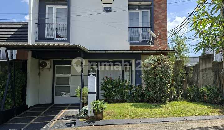 Good 2-Story House Near Bxc Mall.