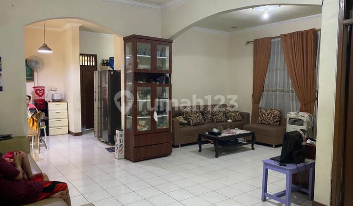 Rumah Luas Siap Huni di Pondok Aren TangSel, KT 2+1 KM 2+1 Surat SHM LT 220 m2 LB 200 m2 2