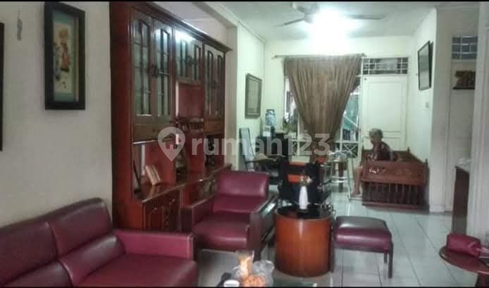 1½ Story House 3 Bedrooms 3 Bathrooms Ready to Live In with Comfortable and Greenery Living in @Graha Raya