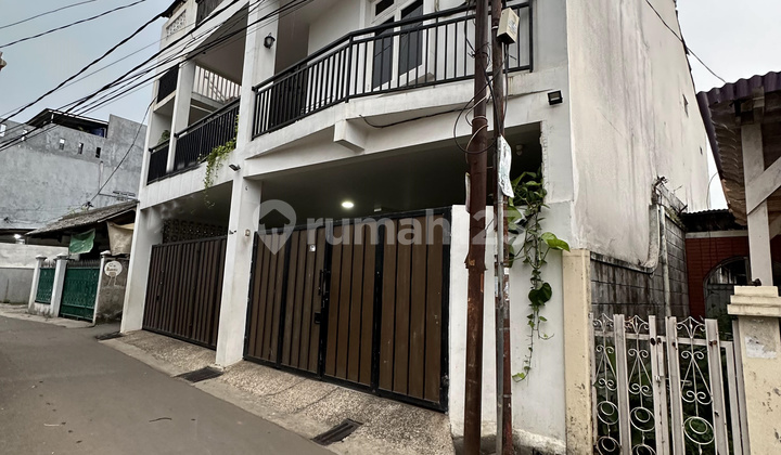 Rumah Siap Huni dengan Bangunan Rapi dan Nyaman @Rempoa. Rumah Siap Huni dengan Bangunan Rapi dan Nyaman @Rempoa.