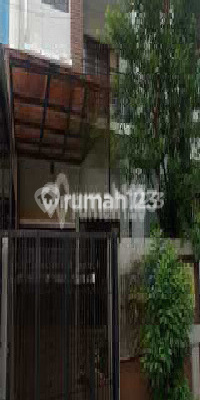 Affordable 2-Story House Near Station and Toll Road