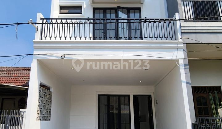 Rumah cantik bergaya minimalis di graha bintaro di Graha raya Rumah cantik bergaya minimalis di graha bintaro di Graha raya