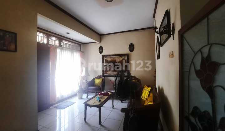 Rumah lokasi strategis, lingkungan nyaman di bintaro sektor 2  1