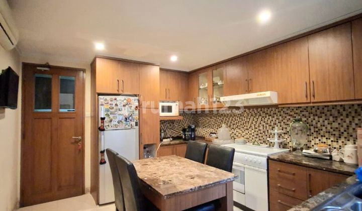 2-Storey Semi-Furnished House Ready to Occupy with Comfortable and Serene Living @Bintaro Sector 7 2