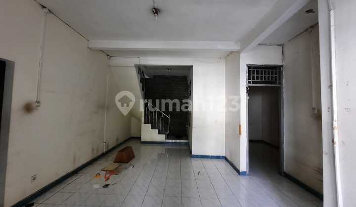 Rumah dengan lokasi strategis @Bintaro, Tangerang Selatan Rumah dengan lokasi strategis @Bintaro, Tangerang Selatan