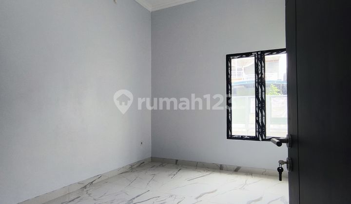 Rumah 2 Lantai Siap Huni dengan Hunian Nyaman dan Asri @Ciputat 2