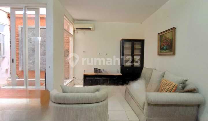 Rumah semi furninshed lokasi strategis dekat kampus STAN