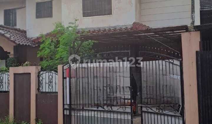 Rumah Lokasi strategis cocok untuk usaha di Palem Bintaro 