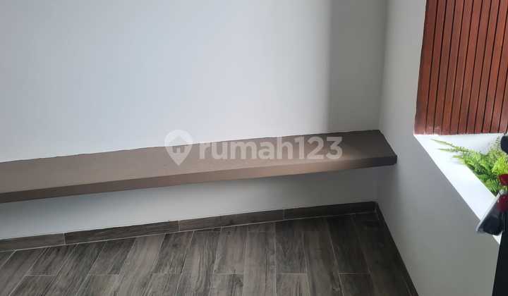 Comfortable house with toll access and close to school 2