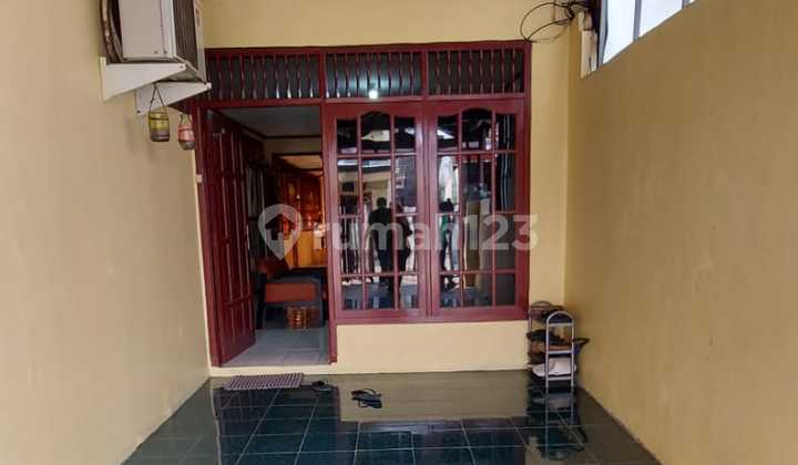 Rumah Lokasi Strategis dalam Perumahan dan Hunian Asri @Ciputat 2