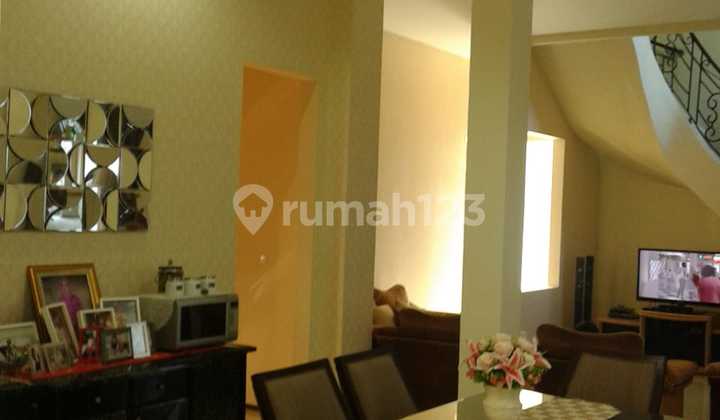 Rumah Cantik Siap Huni dengan Hunian Nyaman @Bintaro Jaya 2