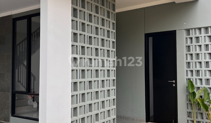 Rumah Hook, Brand New, Bagus, Siap Huni, Full Renovasi Dalam Komplex di Bintaro Jaya Sektor 9