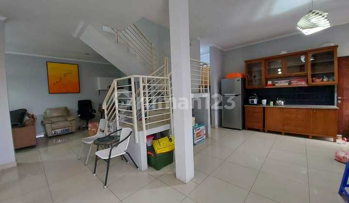 Ready-to-Occupy House Renovated into 2 Floors @Rajawali, Bintaro.