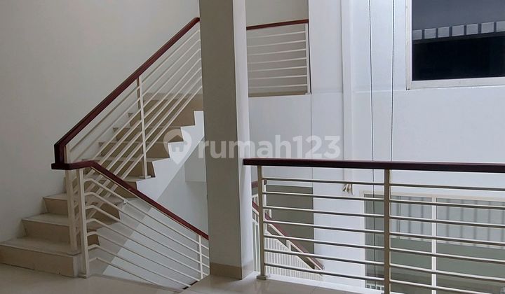 Rumah Bagus, Rapih, Siap Huni, Modern Minimalis Dalam Cluster Elite Kebayoran, Bintaro Jaya Sektor.9 2