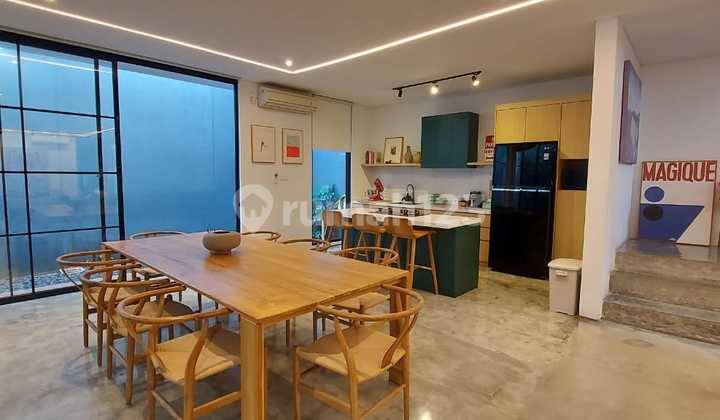 Rumah Mewah Siap Huni dengan Lingkungan Asri dan Nyaman @Bintaro. 2