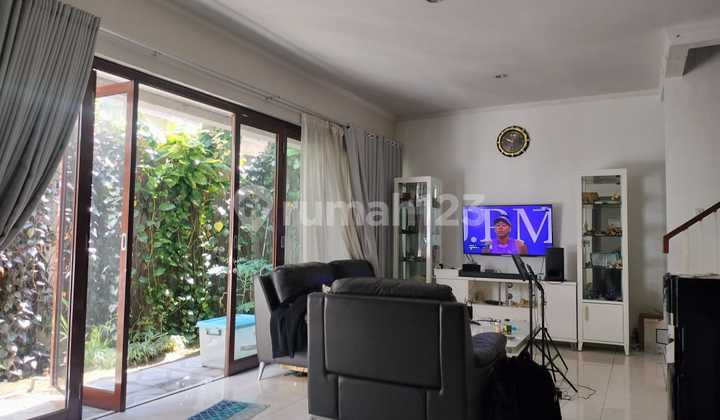 Disewakan Rumah Bagus, Rapih, Siap Huni Dalam Cluster Discovery, Bintaro Jaya Sektor 9