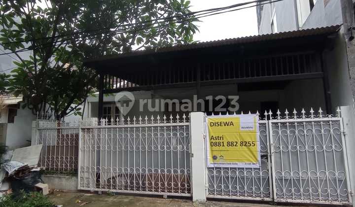 Rumah Sewa, Minimalis Sederhana Dalam Komplex Bintaro Jaya Sektor 2 Rumah Sewa, Minimalis Sederhana Dalam Komplex Bintaro Jaya Sektor 2