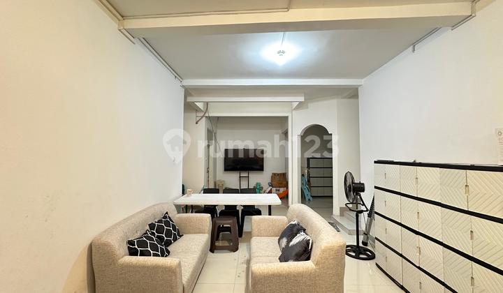 Beautiful Spacious 2-Story House with 5+2 Bedrooms 3+1 Bathrooms SHM Certificate