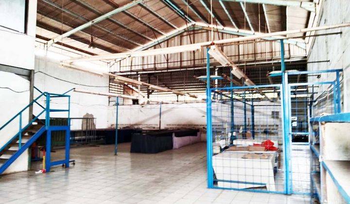 Pabrik Gudang Murah Ex Garment di Pinggir Jalan Kota Bekasi 2