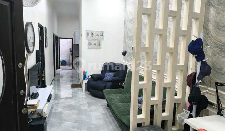 Rumah cantik strategis dekat Mall, Sekolah, Akses Tol, RS, Kolam Renang