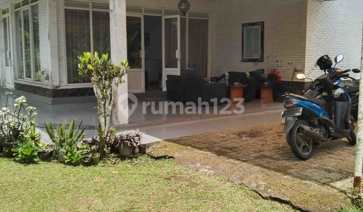 Villa 3 kamar, 1 km dari jalan raya mega mendung puncak Bogor