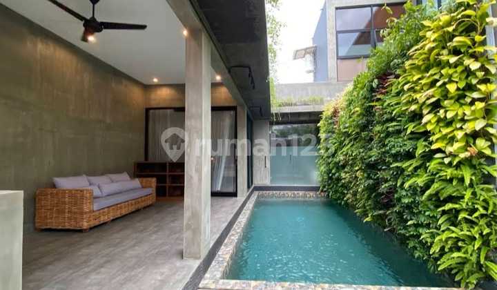 Villa and Hotel near the beach and Uluwatu Temple Bali