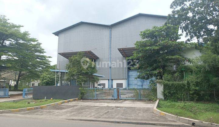 Pabrik dalam kawasan, ceiling 20 meter 2 pintu masuk di karawang timur