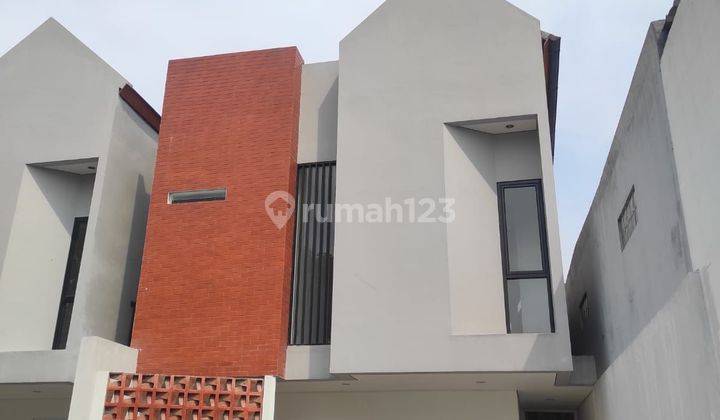 Rumah Jakarta Selatan Dekat sekali dengan Tol Tanah kusir 1