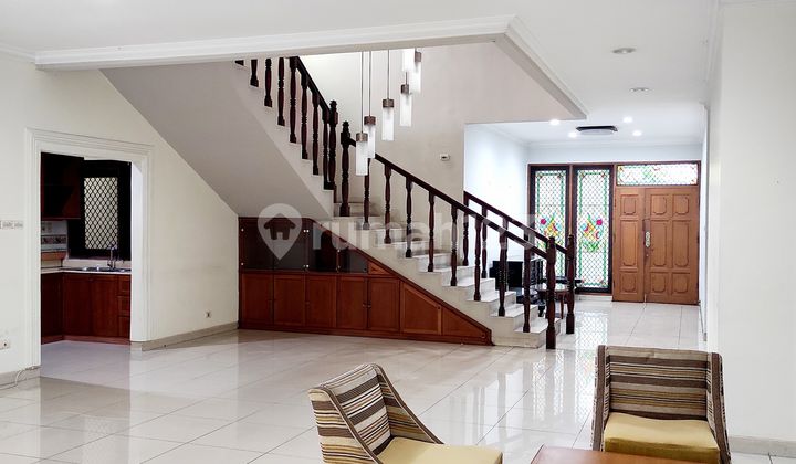 House in Kemang Suitable for Office and Living 2