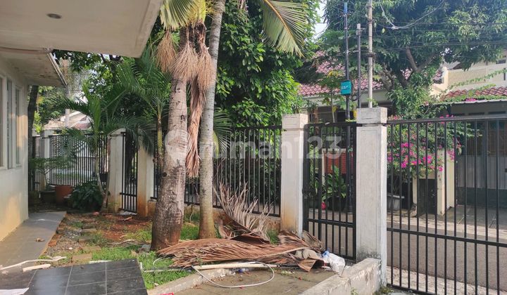 House Near Blok M Suitable for Office 2