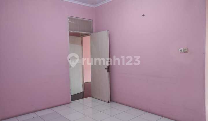 Rumah Dekat MRT haji nawi Cocok untuk kantor dan usaha 2