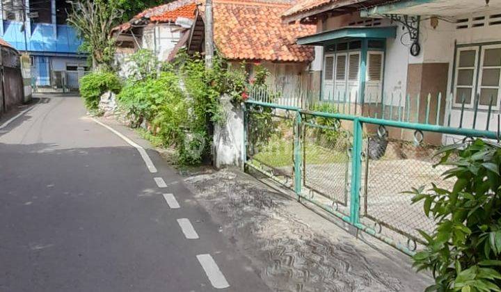 DIJUAL RUMAH TUA HITUNG KAVLING SAJA DI JAKARTA PUSAT  2