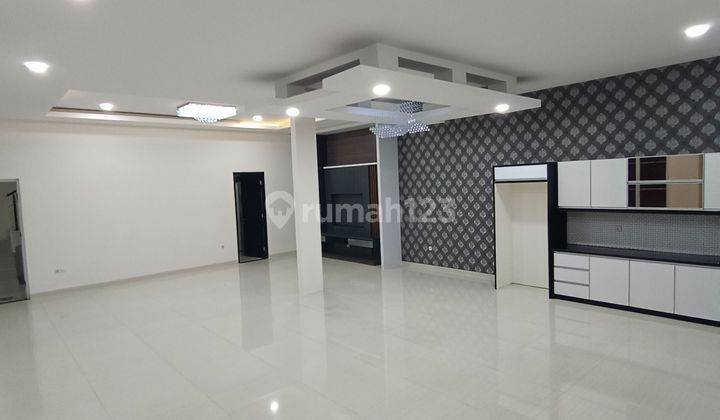 Dijual Rumah Baru Ada Kolam Renang Semi Furnish Alam Sutera 2