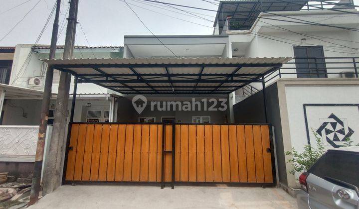 Rumah 2 Lantai Baru Renov Di Sektor Gading Serpong  1