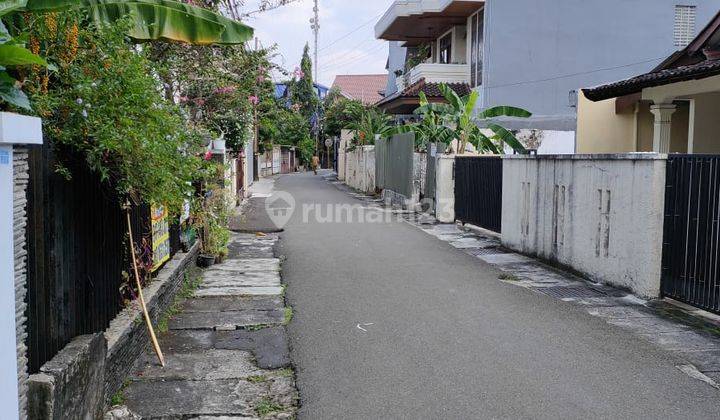 Rumah Lama 1 Lantai Area Kebayoran Baru Dekat Gunawarman, Woltermonginsidi, Suryo 2