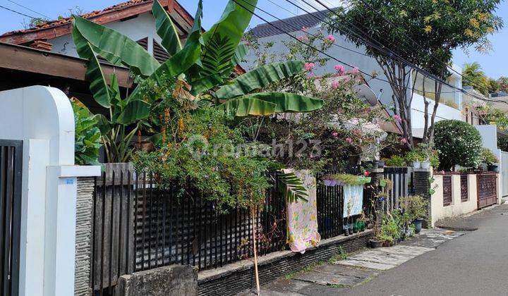 Rumah Lama 1 Lantai Area Kebayoran Baru Dekat Gunawarman, Woltermonginsidi, Suryo 1