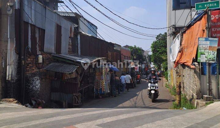 Rumah Kos Halaman Luas Jalan Lebar Dan Transportasi Terjangkau 2