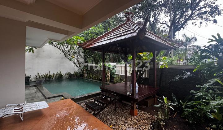 Tropical Vibes di Pondok Indah - Rumah Impian Keluarga Eksklusivitas Hunian Tropis di Jantung Pondok Indah - Siap Huni & Elegan