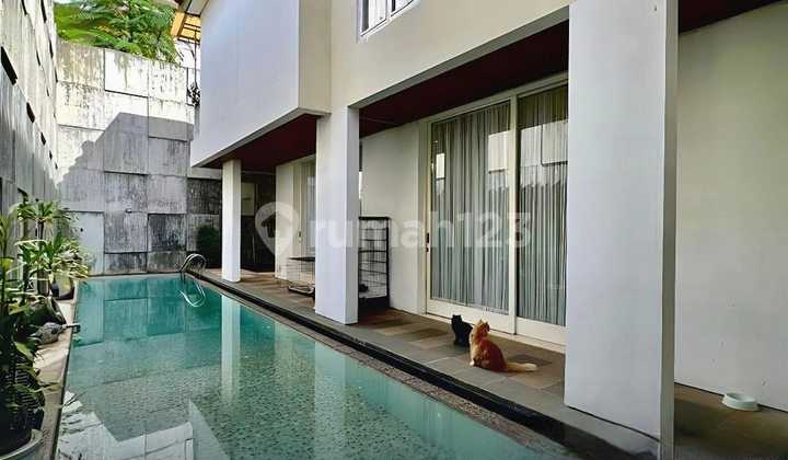 Rumah Mewah Siap Huni Lokasi Elite