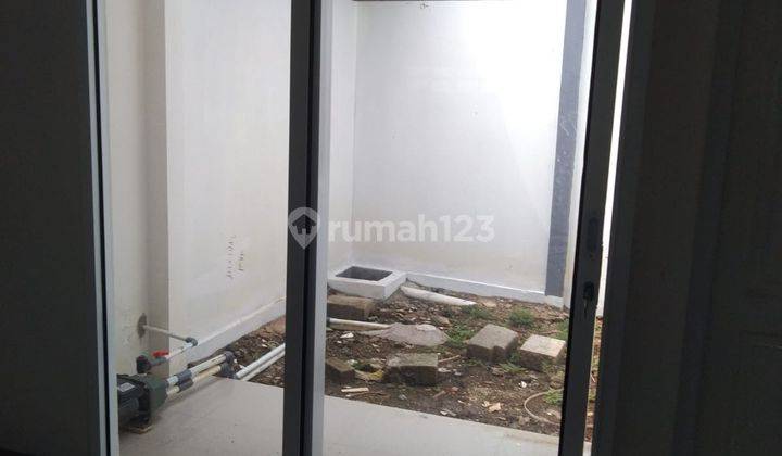 Rumah 2 Lantai Di Deket Tol Karawang Barat 8